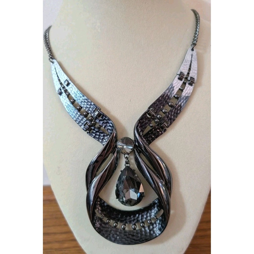 Beautiful SoHi Fashion Necklace With Large Faux‎ Gem Stone, Bi Color  Chain